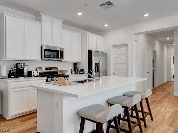 7218 N Decatur Blvd #6, Las Vegas, NV 89131