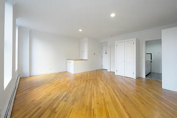 Rented by Buchbinder & Warren | media 3