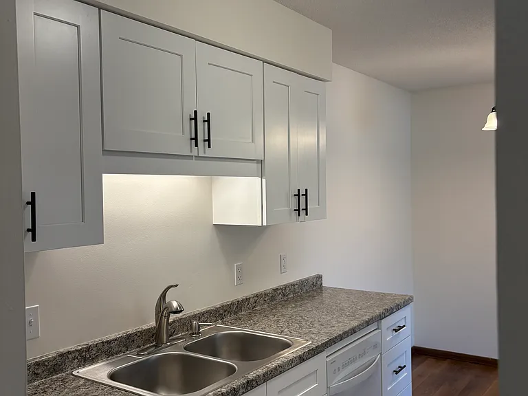 The Falls Apartments — Photo 10