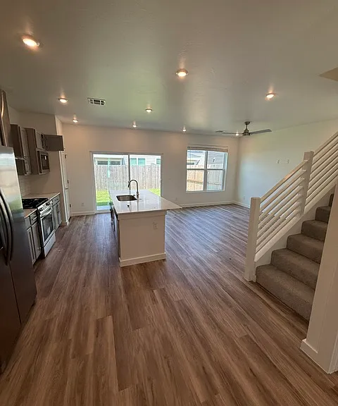 1100 Prestige Pl — Photo 10