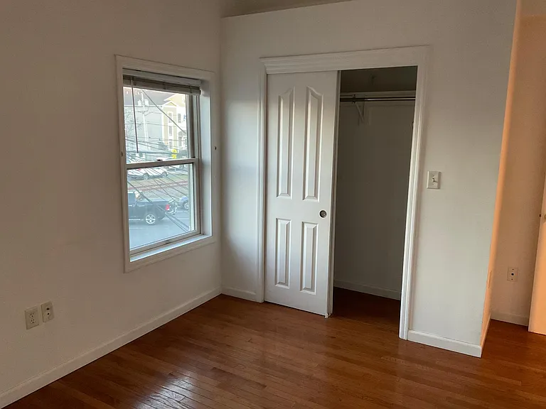 30 W Railroad Ave #2 — Photo 5