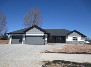 1350 Highland Ridge Dr, De Pere, WI 54115