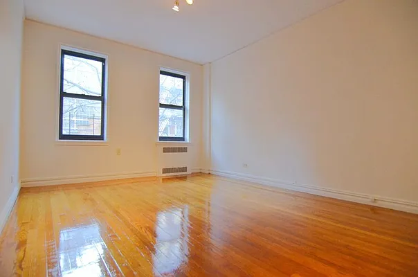 Rented by MNS | media 14