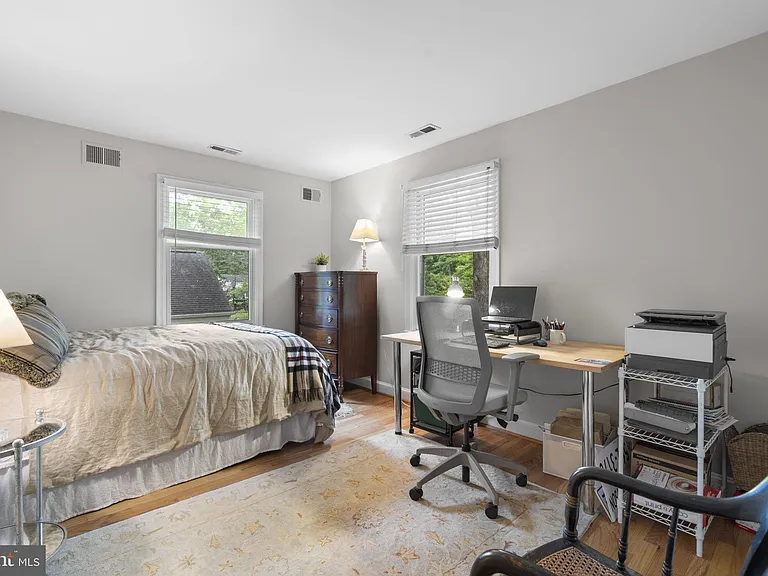 56 Saint Andrews Rd — Photo 34