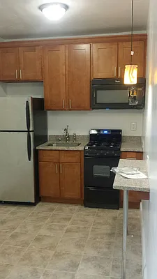 Rented by Smart NY Realty LLC | media 2