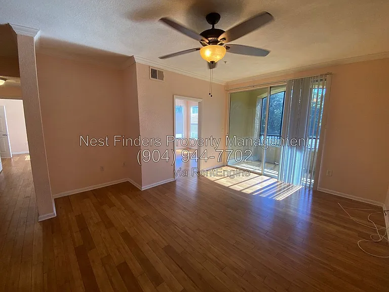 8539 Gate Pkwy W #122 — Photo 5