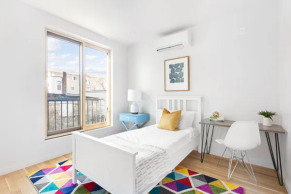 Sold by Compass | media 6