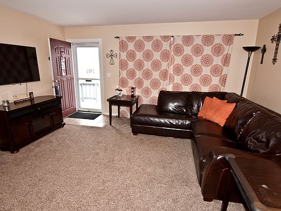 5th image of 2943 N 78th Pl