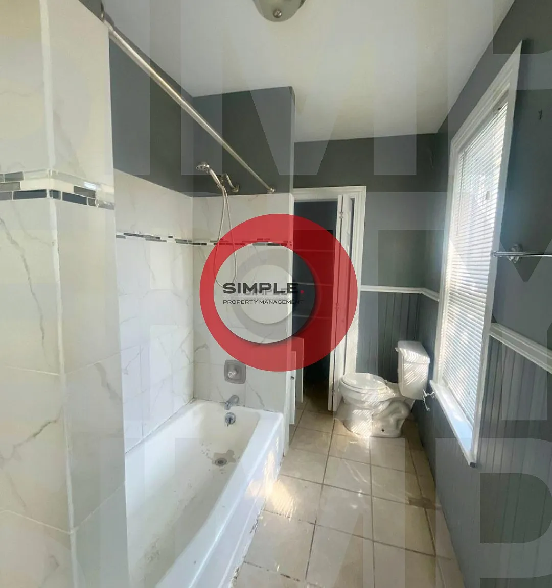 4 bed, 2.5 bath, 2617 sqft, $2,000 — Photo 4