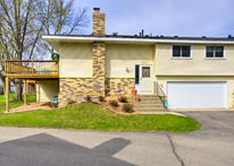 1st image of 1417 Oak Leaf Ln