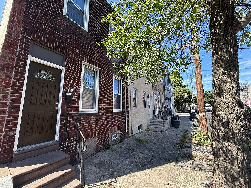 1st image of 2108 E Cambria St #A