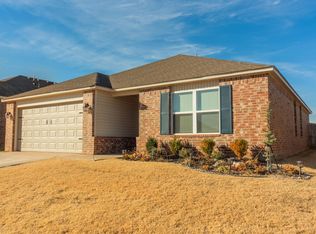 9805 Jackrabbit Rd, Yukon, OK 73099