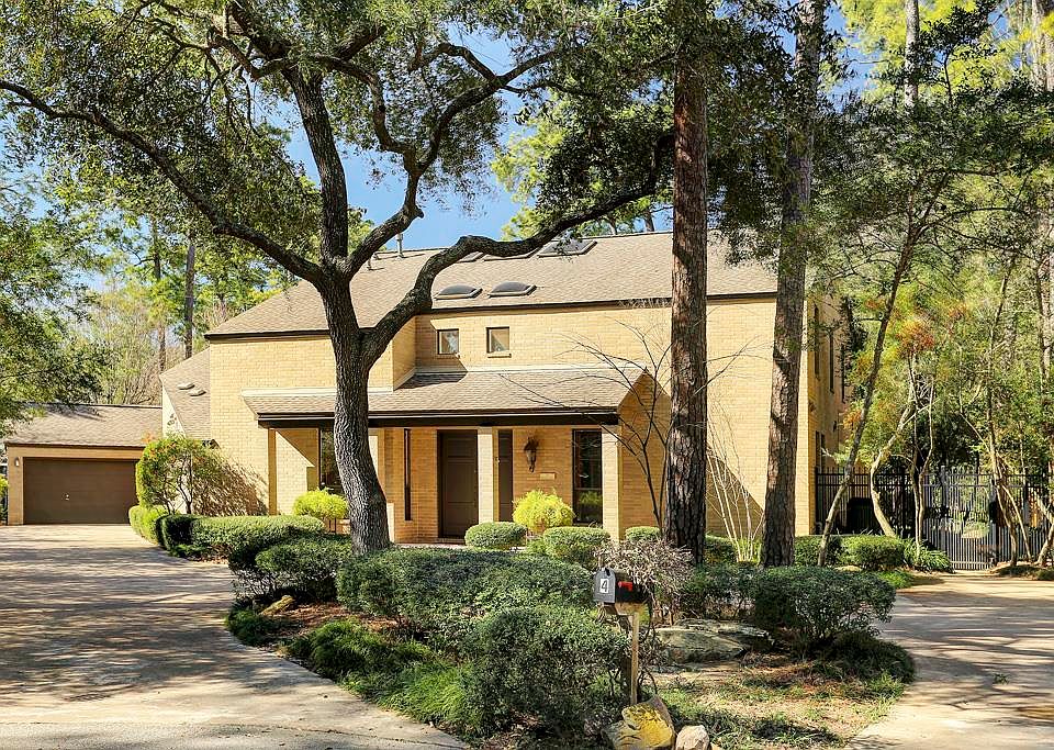1st image of 4 Blalock Woods St