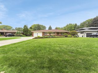 10840 Reeck Rd, Allen Park, MI 48101