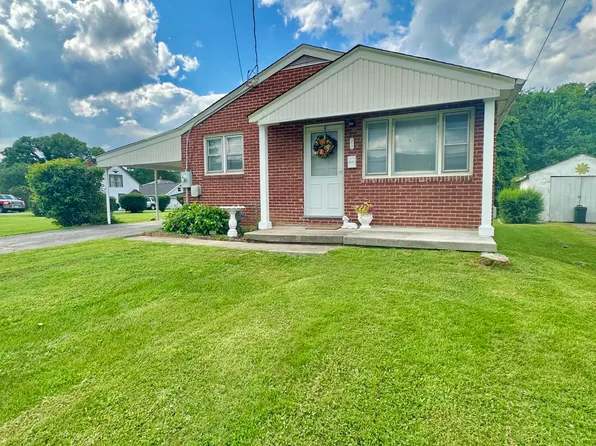 312 E Phillip St, Covington, VA 24426