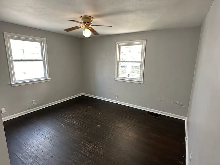 1329 N Johnson St — Photo 9