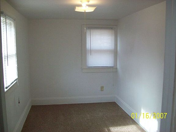 4th image of 503 W 7th St