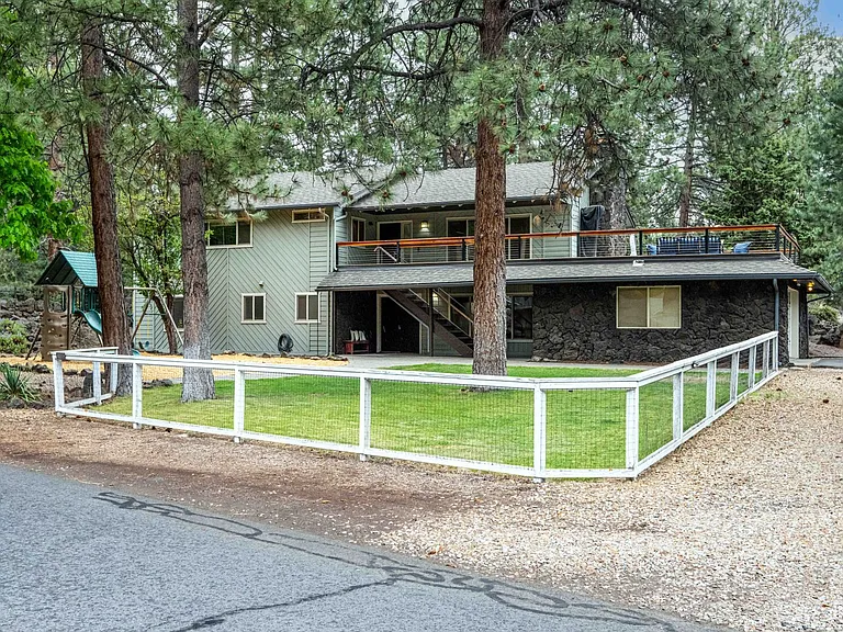 61124 Roughrider Ln — Photo 4