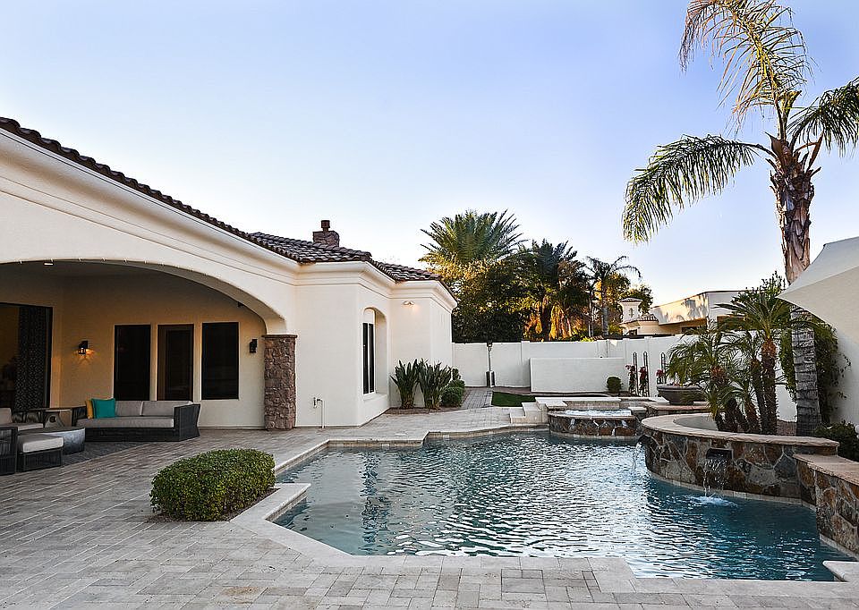 2nd image of 2762 W Monterey Pl