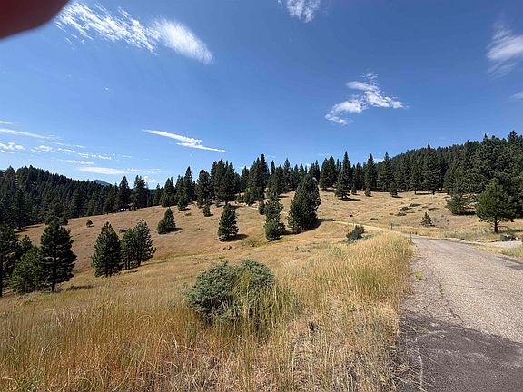 3rd image of 3476 Fawn Ln