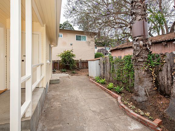 4th image of 812 W Figueroa St #B