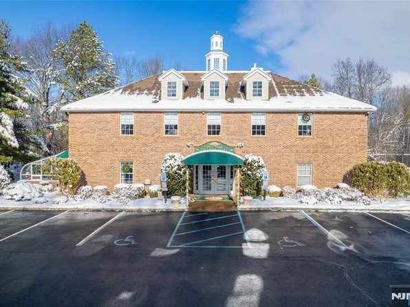 6411 Richmond Rd, West Milford, NJ 07480