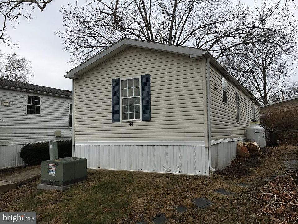 2nd image of 48 Cedarwood Ln