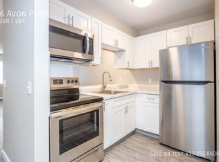 6 Avon Pkwy, Liverpool, NY 13090