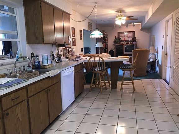 3rd image of 8301 Lopez Dr