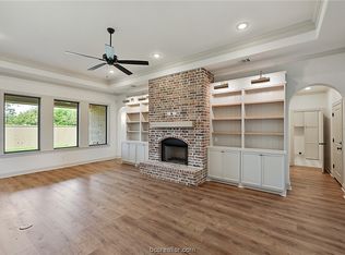 2124 Madden Cir, College Station, TX 77845