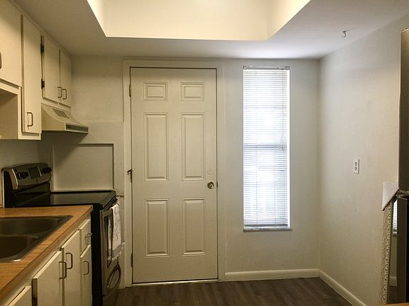 5th image of 1900 S Kanner Hwy APT 8-204