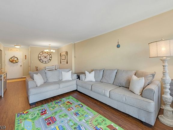 4th image of 200 Division Street #6G