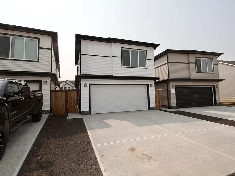 3864GARAGE - 3_05192023