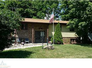 414 W Washington St, Dewitt, MI 48820