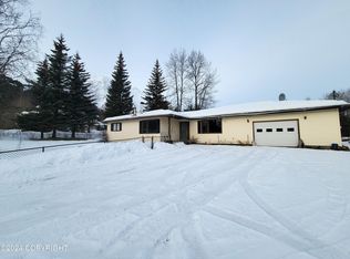 306 Bear Dr, Seward, AK 99664