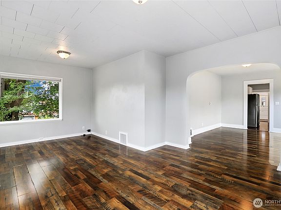 5th image of 1512 1510 Naval Avenue