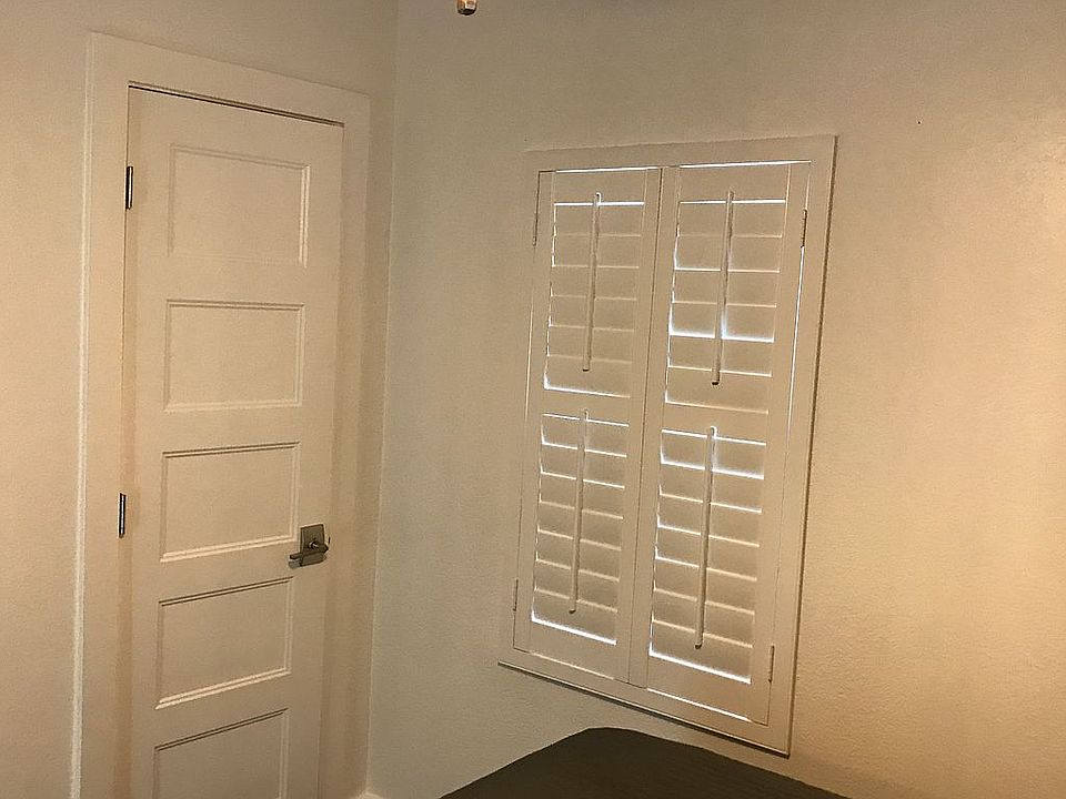 2nd image of 1413 S Waverly Dr