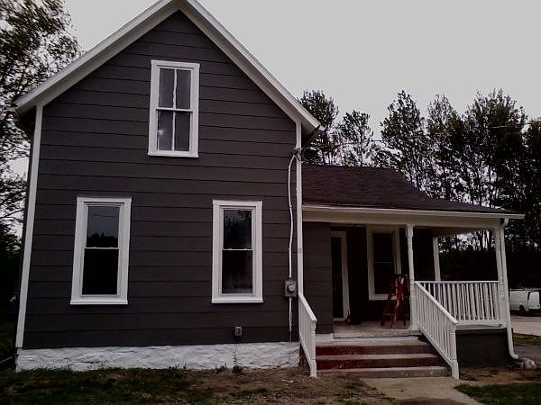 2nd image of 115 S Liberty St