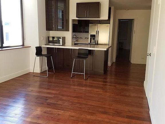 4th image of 330 E 75th St APT 6G