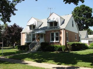 1142 White St, Des Plaines, IL