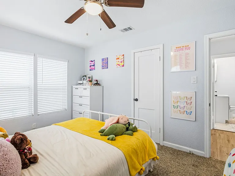 2712 Frazier Ave — Photo 17