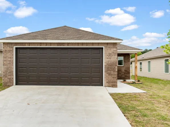 10208 Debbie Dr, North Little Rock, AR 72113