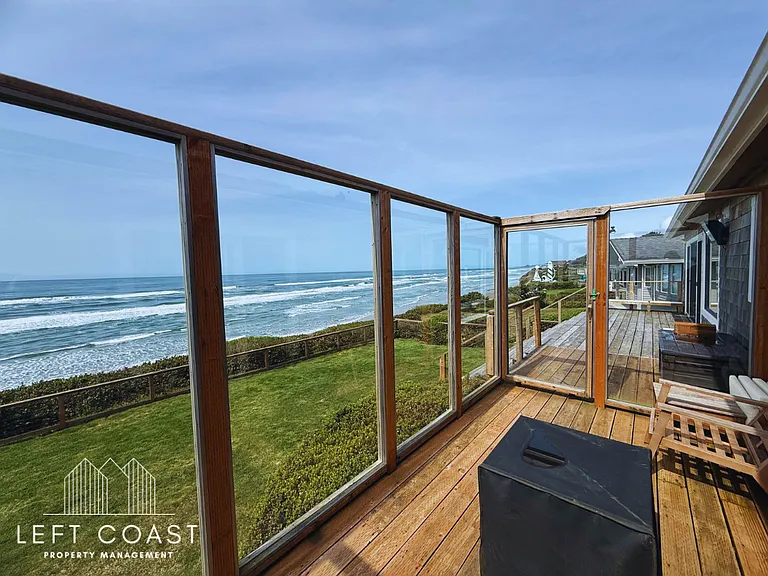 8788 SW Marine View St — Photo 2