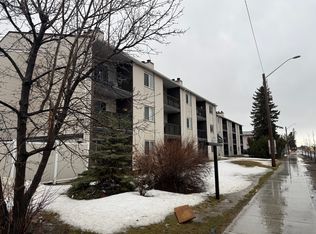 9816 156th St NW #306, Edmonton, AB