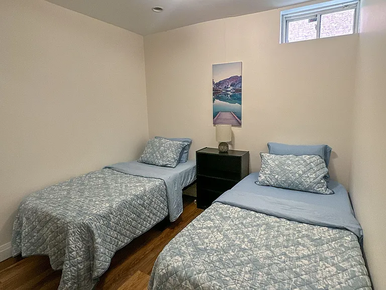 3974 Foxwood Ave #BASEMENT — Photo 8