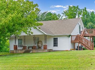 942 Cumberland Dr *, Clarksville, TN 37040