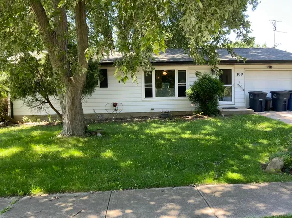 109 Crestwood Dr, Michigan City, IN 46360