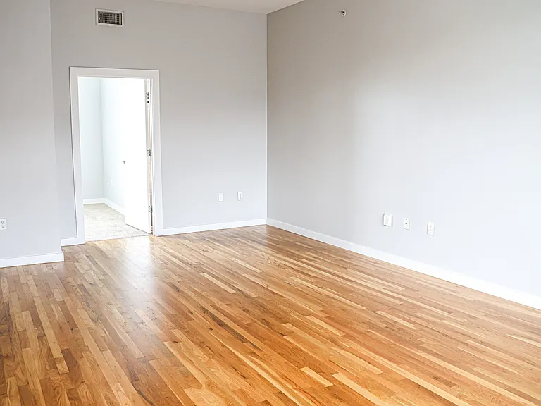 Gale Lofts — Photo 27