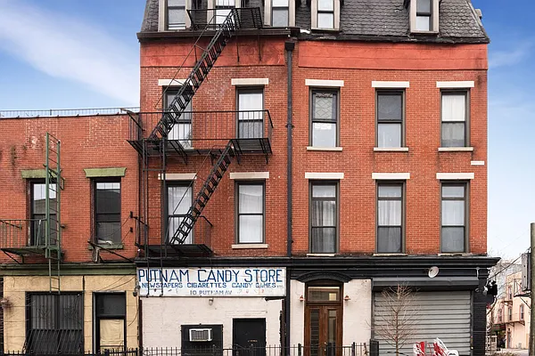 Rented by Century 21 American Homes | media 17