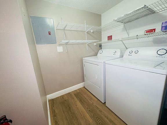 5th image of 13771 Oneida Dr